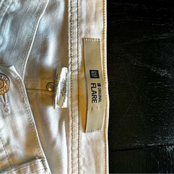 Vintage GAP Size 8 White Wide Leg Mom Jean Flared Jean Denim Street Destroyed - Picture 3 of 14